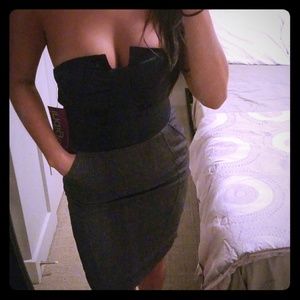 Strapless tube dress with pockets